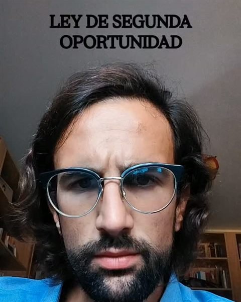 Ángel Esparza explicando la ley de segunda oportunidad